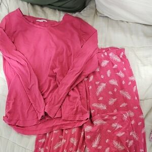 Pink Feather Print Pajamas